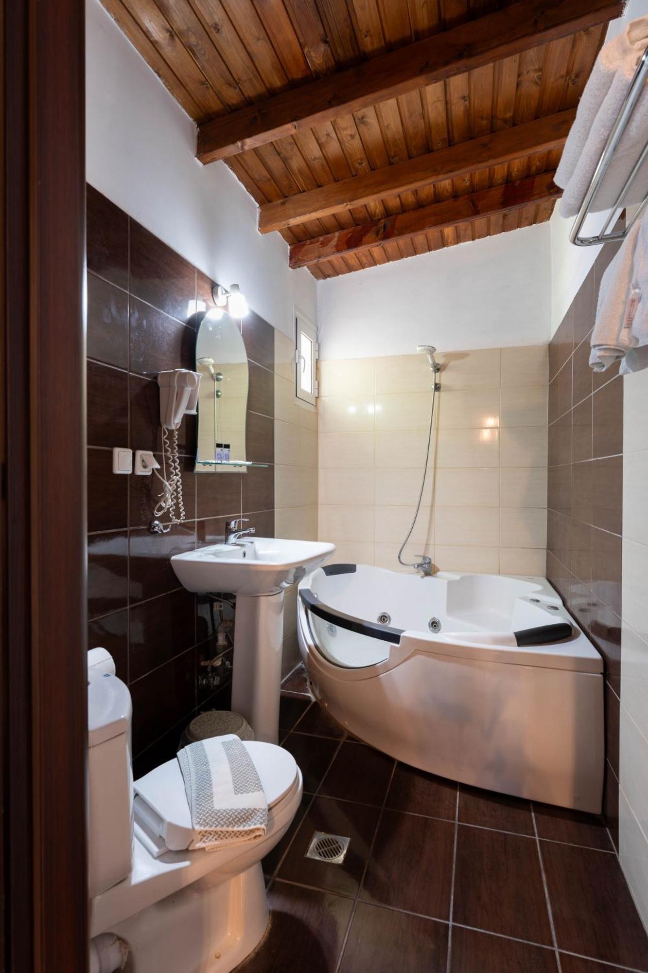 Kipos Resort Néa Péramos Bagian luar foto
