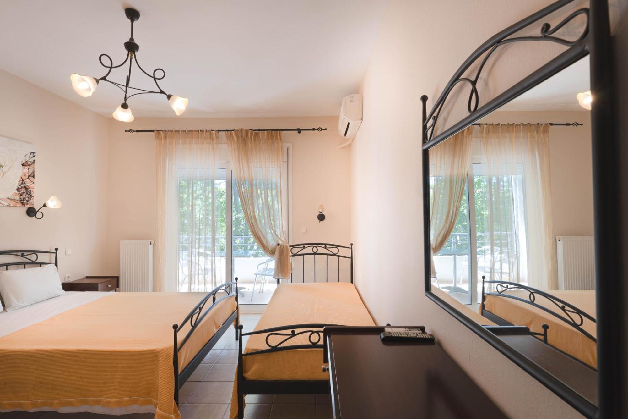 Kipos Resort Néa Péramos Bagian luar foto